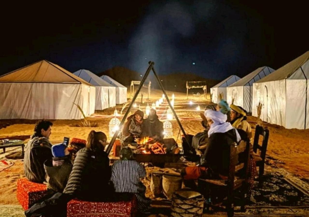 Hotel Fabulous Luxury Camp à Merzouga Extérieur photo