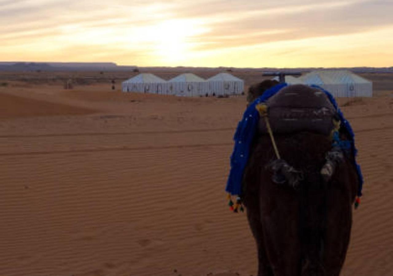 Hotel Fabulous Luxury Camp à Merzouga Extérieur photo