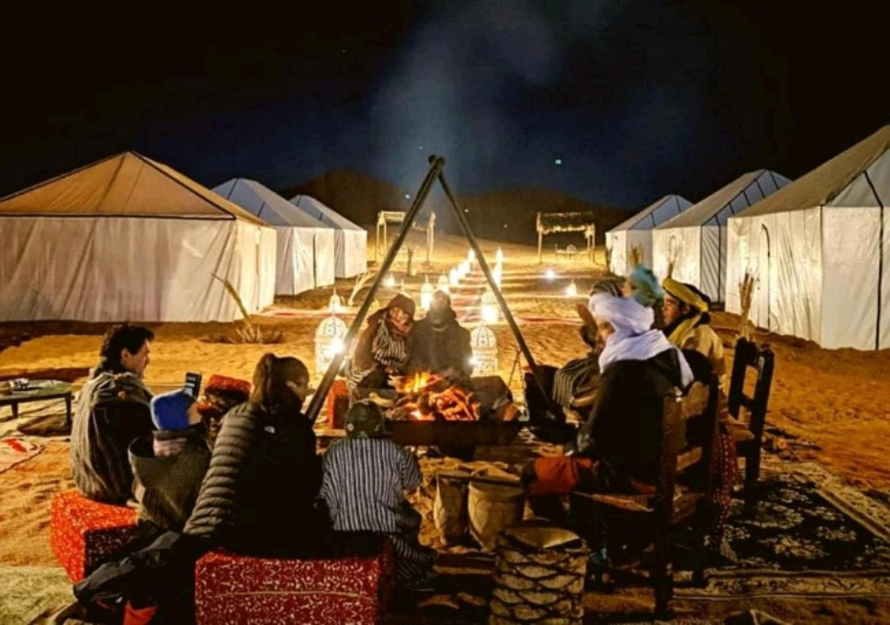Hotel Fabulous Luxury Camp à Merzouga Extérieur photo