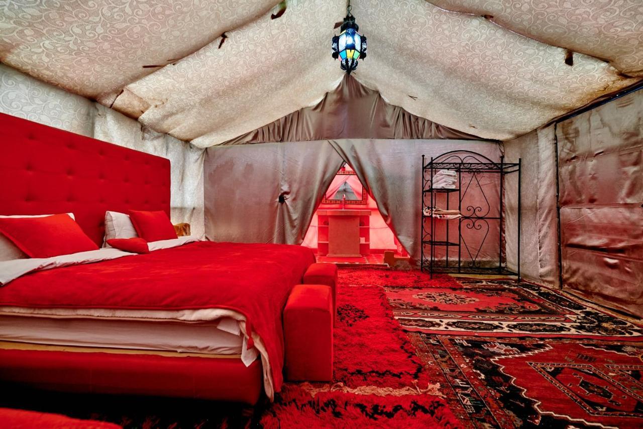 Hotel Fabulous Luxury Camp à Merzouga Extérieur photo