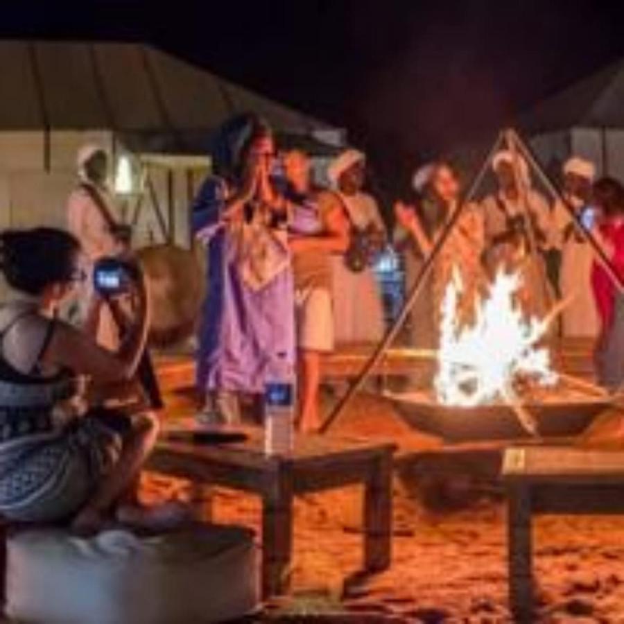 Hotel Fabulous Luxury Camp à Merzouga Extérieur photo