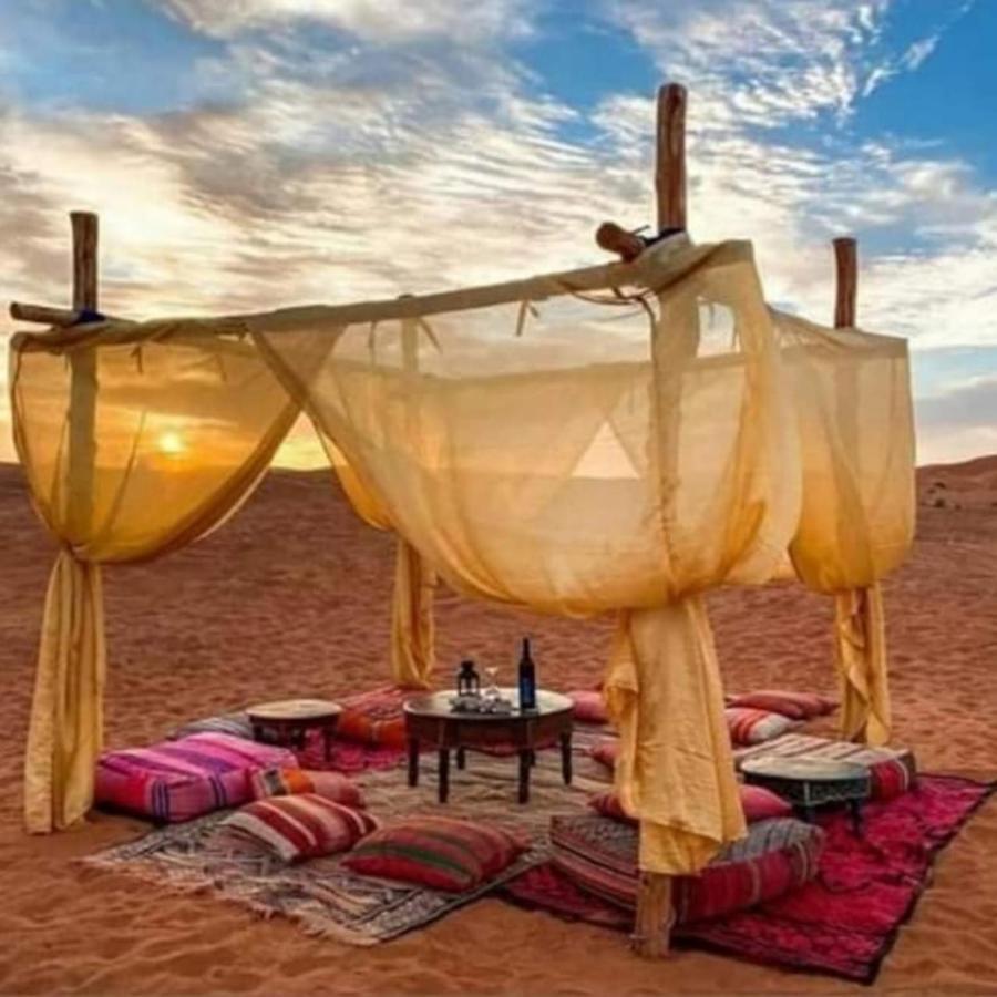Hotel Fabulous Luxury Camp à Merzouga Extérieur photo