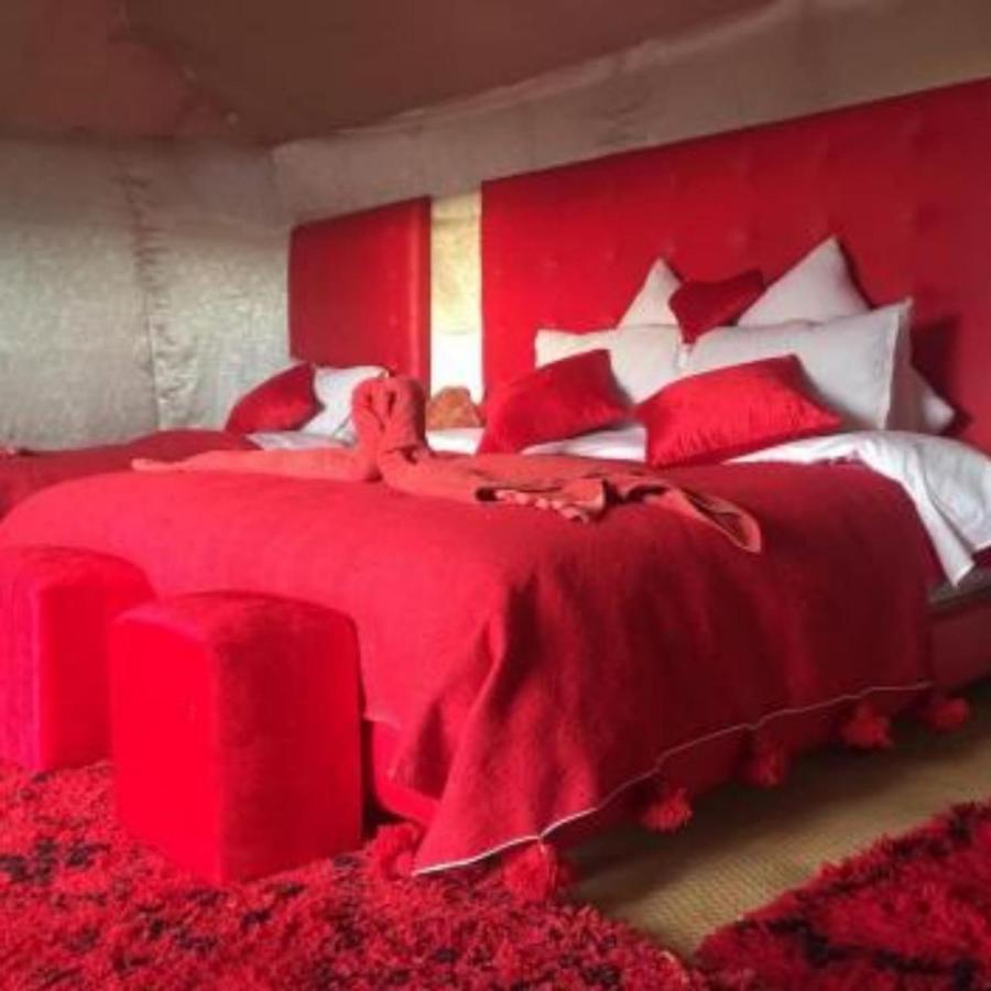 Hotel Fabulous Luxury Camp à Merzouga Extérieur photo